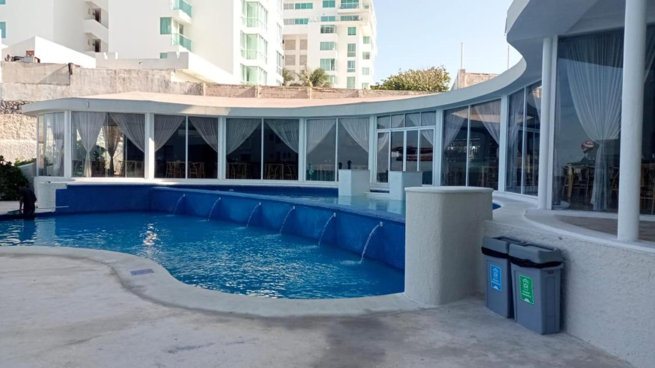 Beachfront Studio With Ocean View Cancún Exterior foto